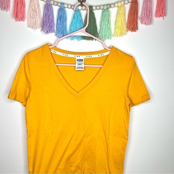 Victoria’s Secret Pink Yellow V-Neck Short Sleeve T-Shirt Sleepwear Extra Small - Picture 11 of 11